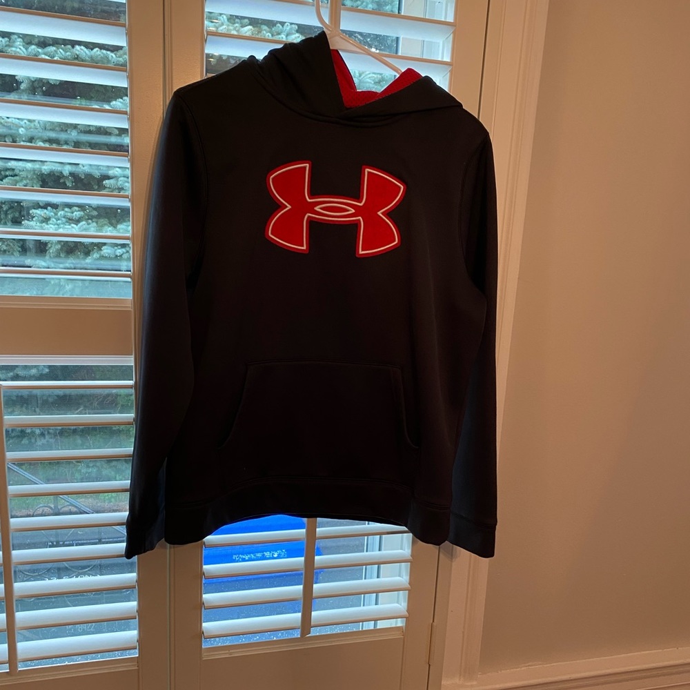 Sweatshirt. Under Armour. - Picture 1 of 1
